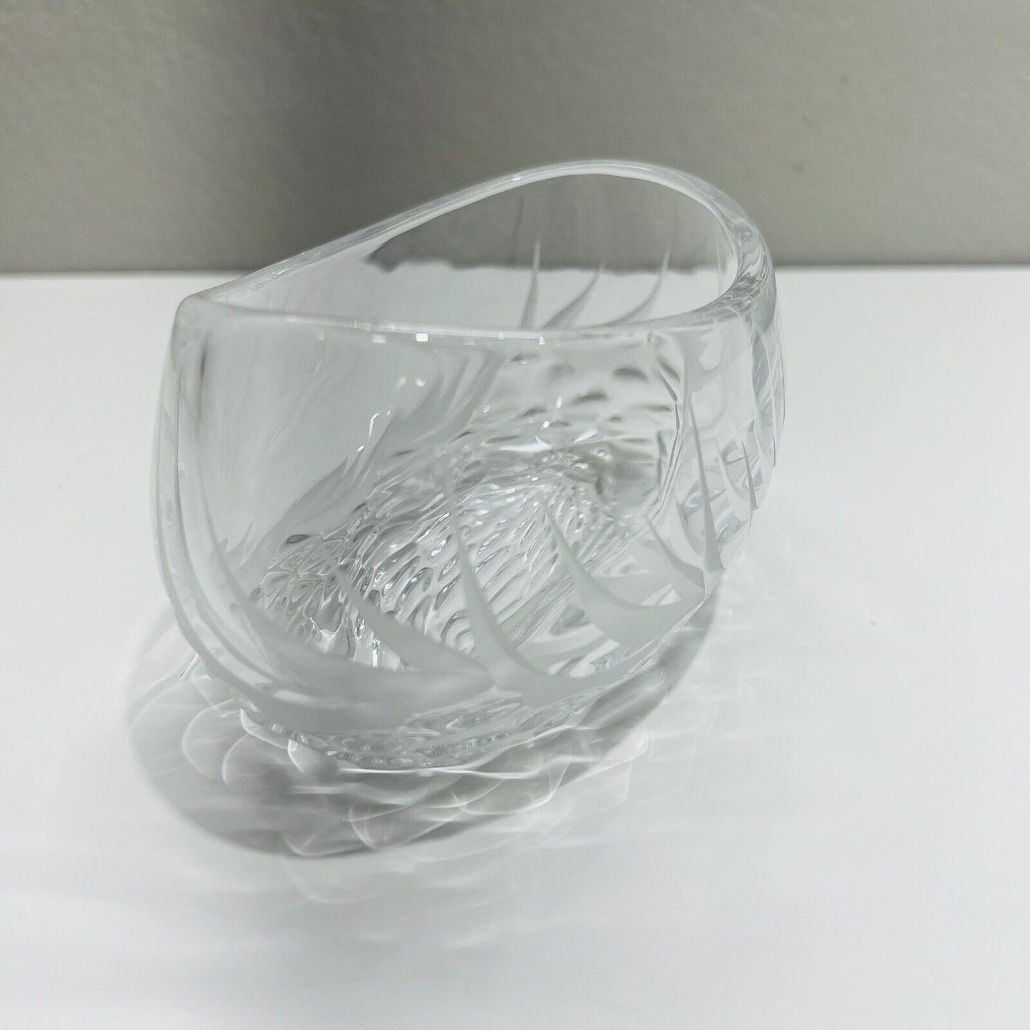 Saratoga Crystal Bowl Glass Etched Floral Design Canon Shape Design Lead