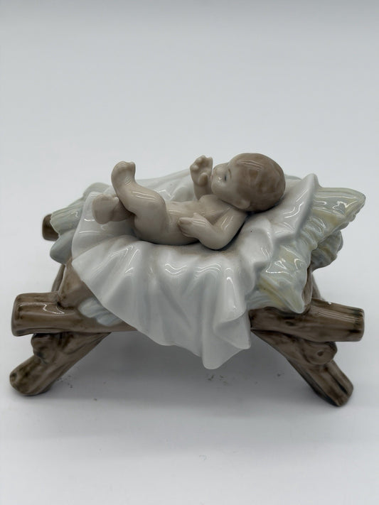 Lladro Spain Porcelain #5745 Baby Jesus Nativity Figurine Painted Glossy Rare 3”