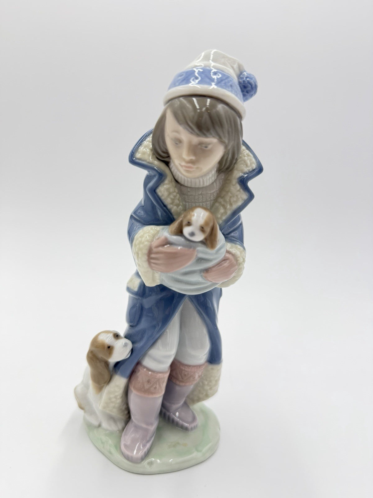 LLADRO Spain Porcelain Friday’s Child Figurine Retired #6019 Boy Puppies Dogs