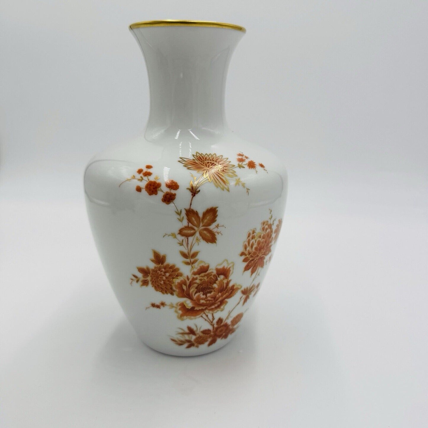 Rare Kaiser Germany Porcelain Floral Burgund Bud Vase 8.5”H Vintage Gold Rim