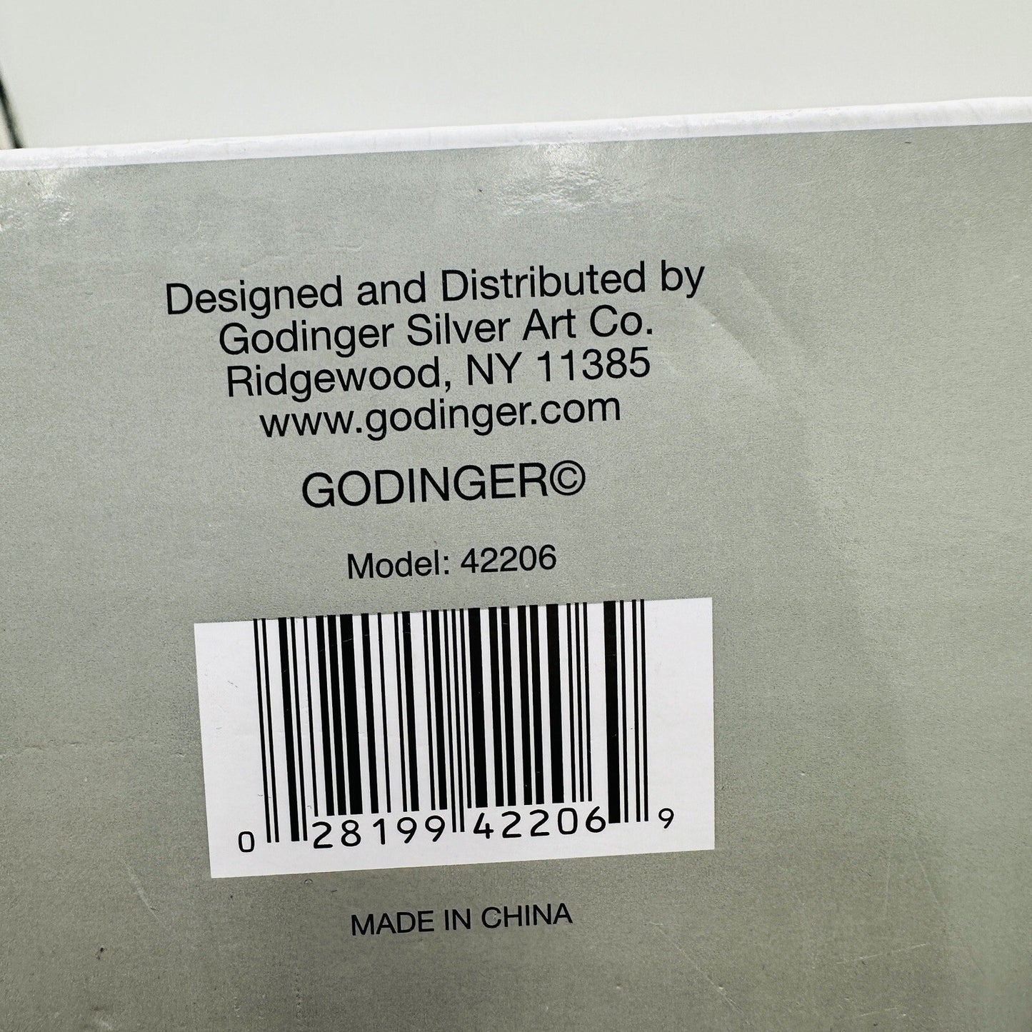 Shannon Crystal Wine Decanter Regency Bright Cut 14in H 46 oz Box