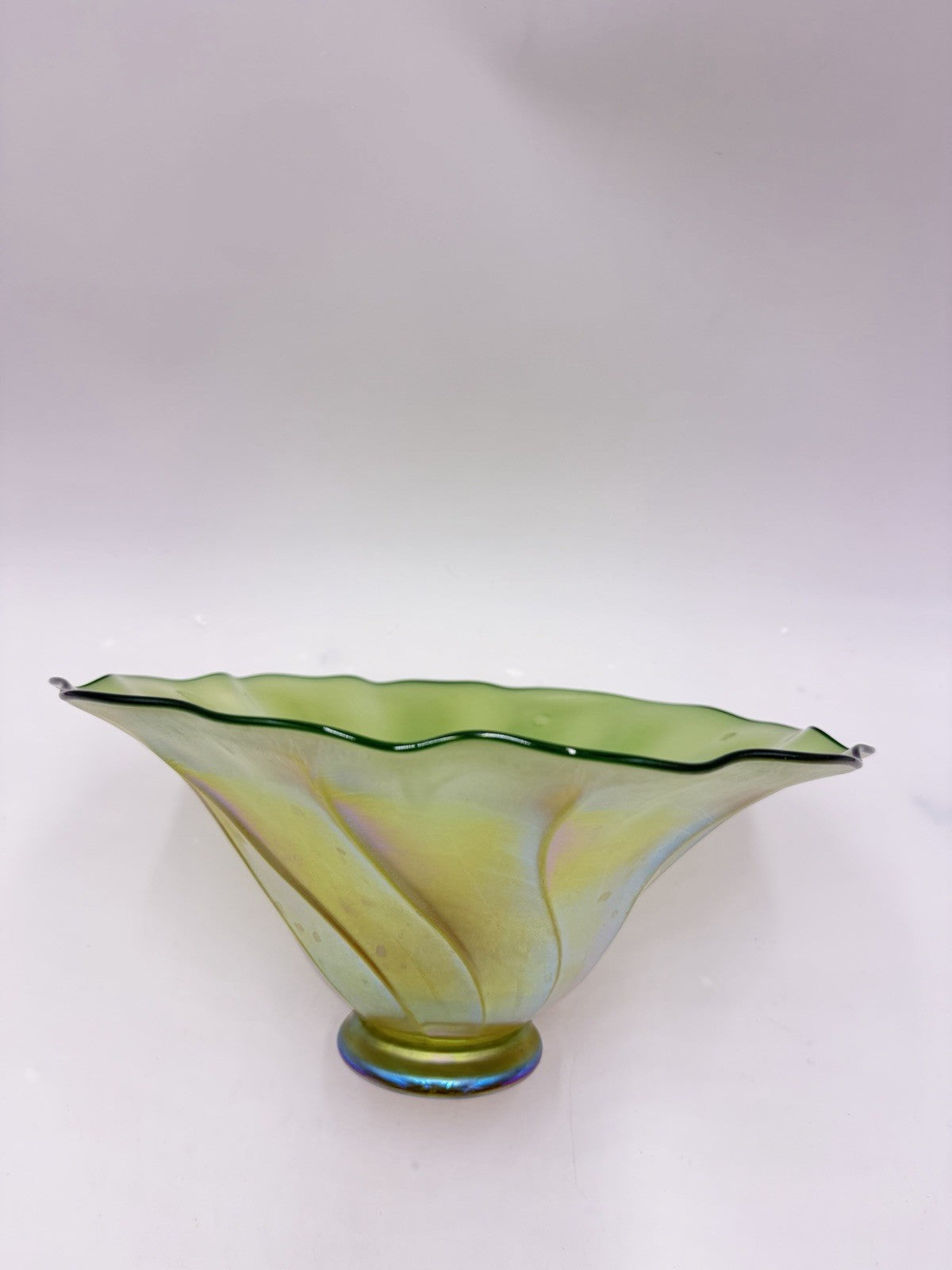 Rick Strini Art Glass Signed Green Lime Iridescent Swirl Bowl 2001 5.5”Hx12”W