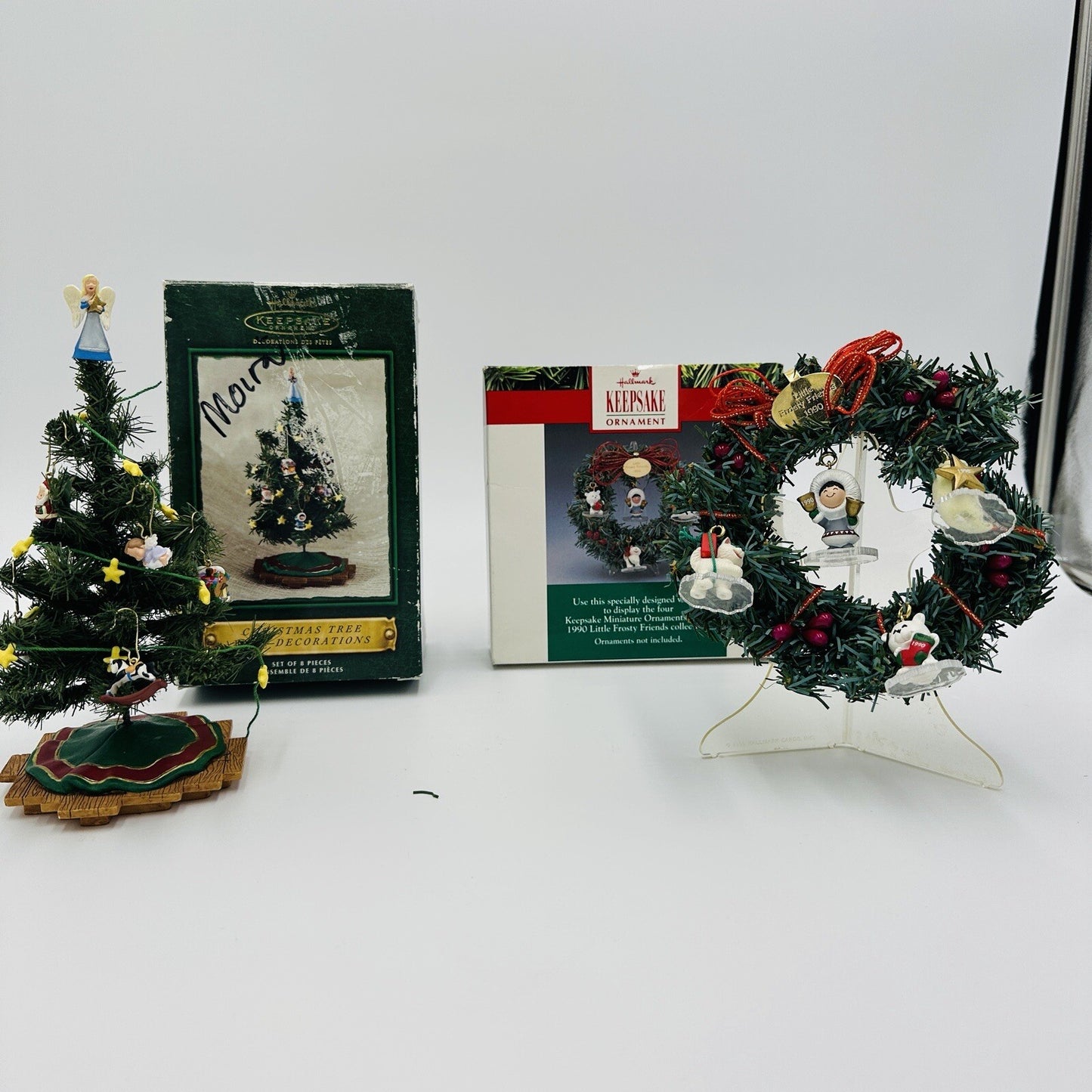 Hallmark Christmas Tree Wreath Frosty And Friends Keepsake Miniature Set