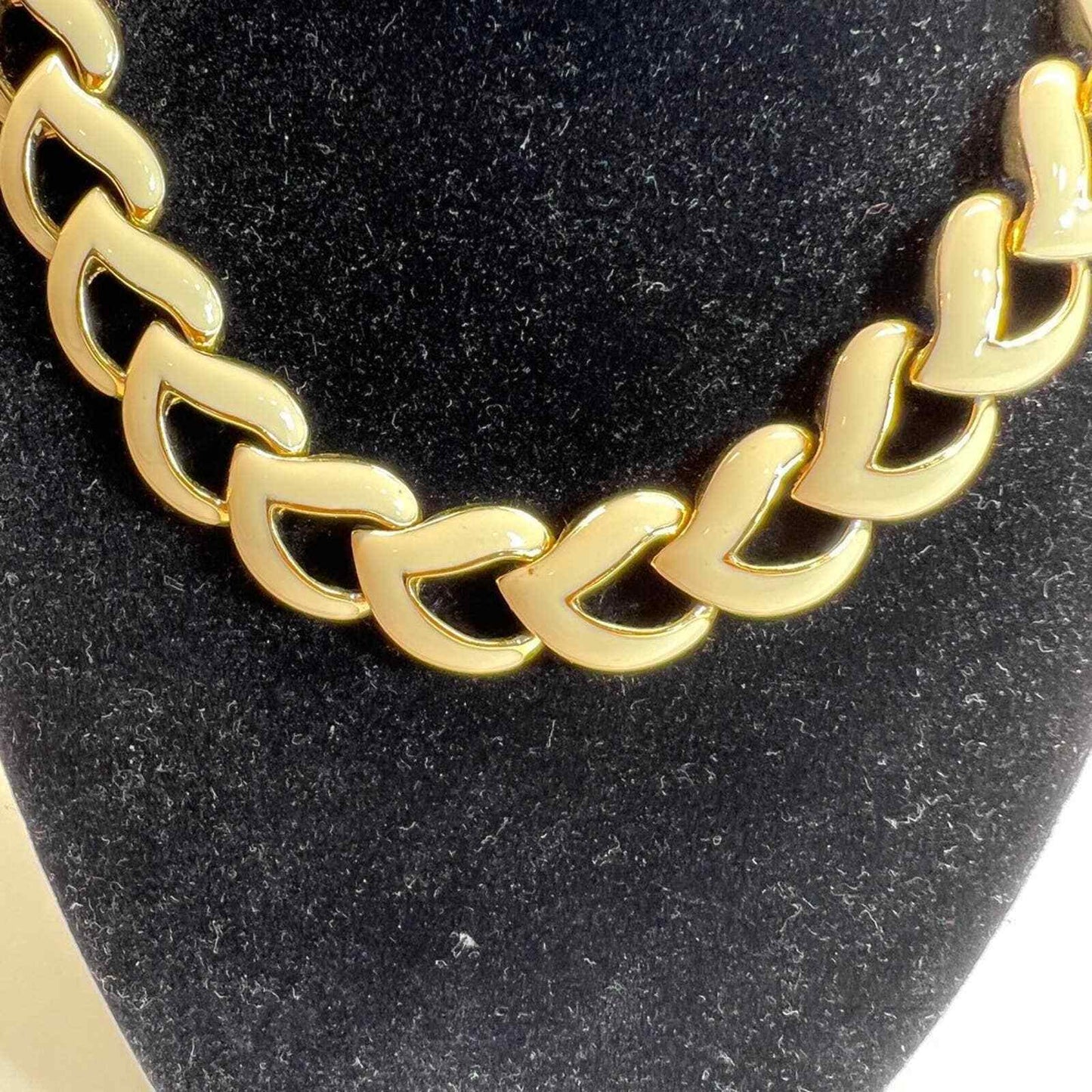 Necklace Costume Jewelry Chain Cream Enamel Gold Plated Statement 1980s Vintage