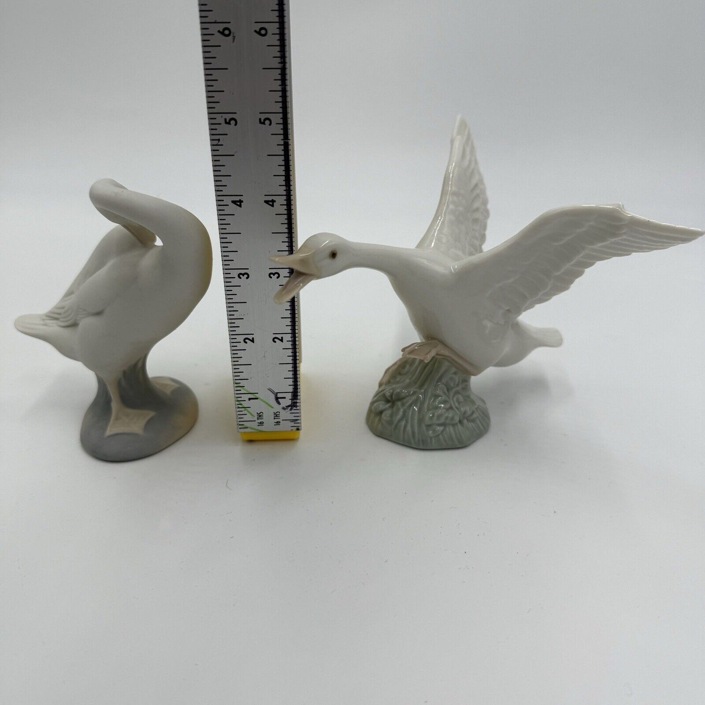 Vintage Lladro Spain Porcelain Ducks Figurines Glossy /matte White Rare 4” Set