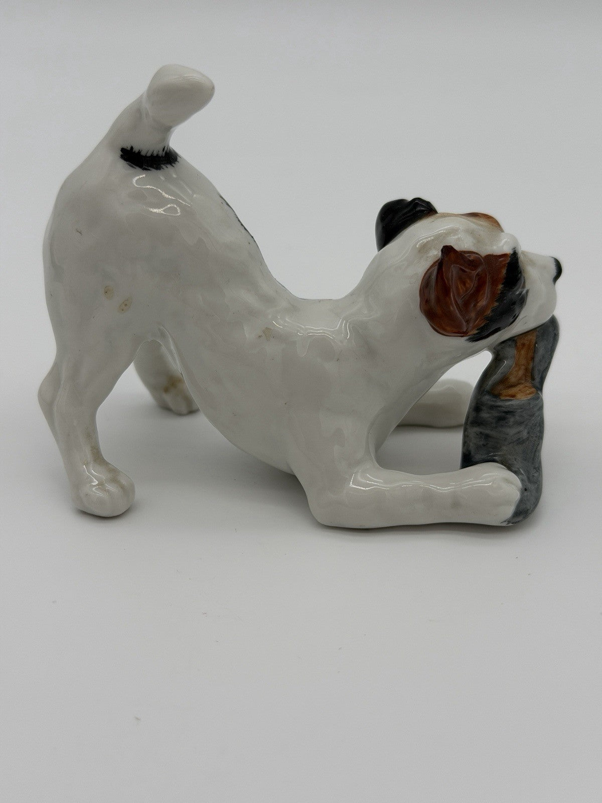 VTG Royal Doulton Jack Russell TERRIER PUPPY W/SHOE Porcelin Dog Figurine HN2654