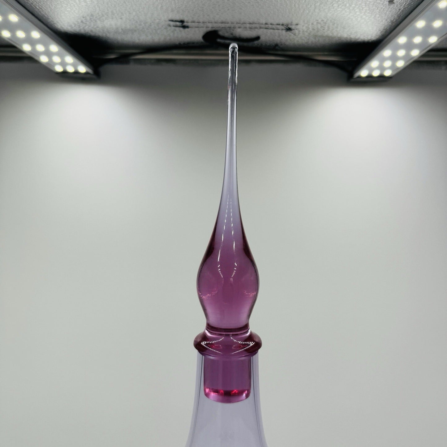 Global Views Art Glass Genie Bottle Decanter Julia Buckingham Large 29in Top