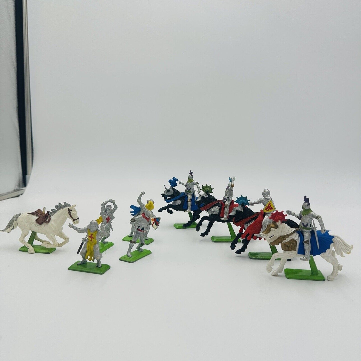 Britains LTD Soldiers Knights 1971 Lot 9 Toys England Painted Medieval Figurines