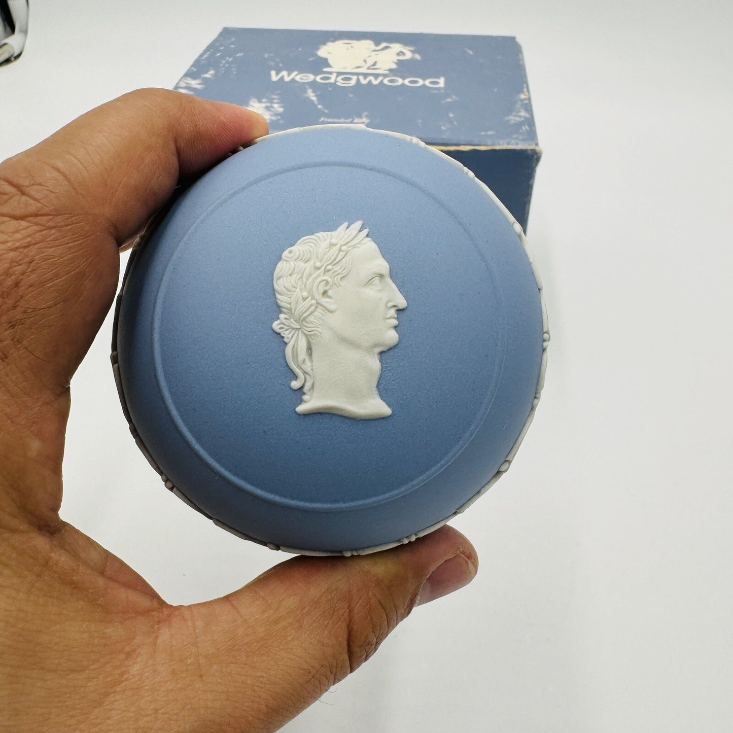 Wedgwood  Jasperware Blue PAPERWEIGHT JULIUS CAESAR Vintage England