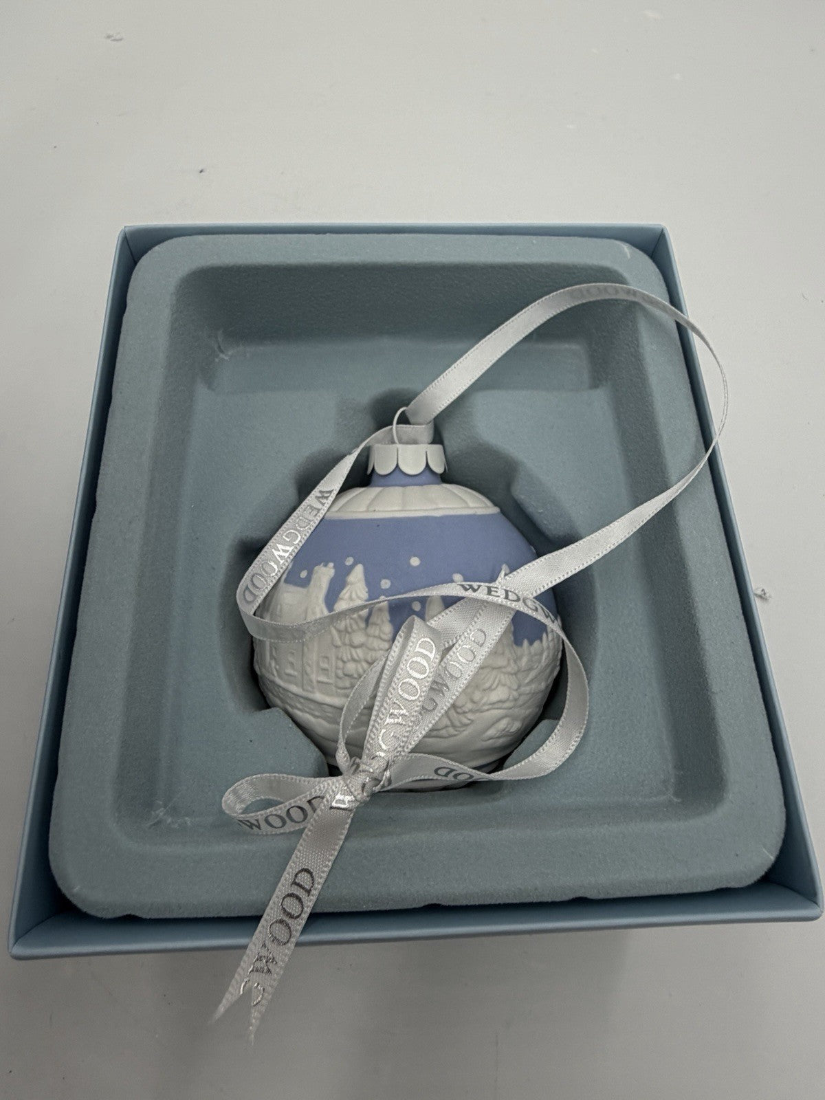 Wedgwood Jasperware Blue Sleigh Ride Santa Christmas Ball Ornament Boxed