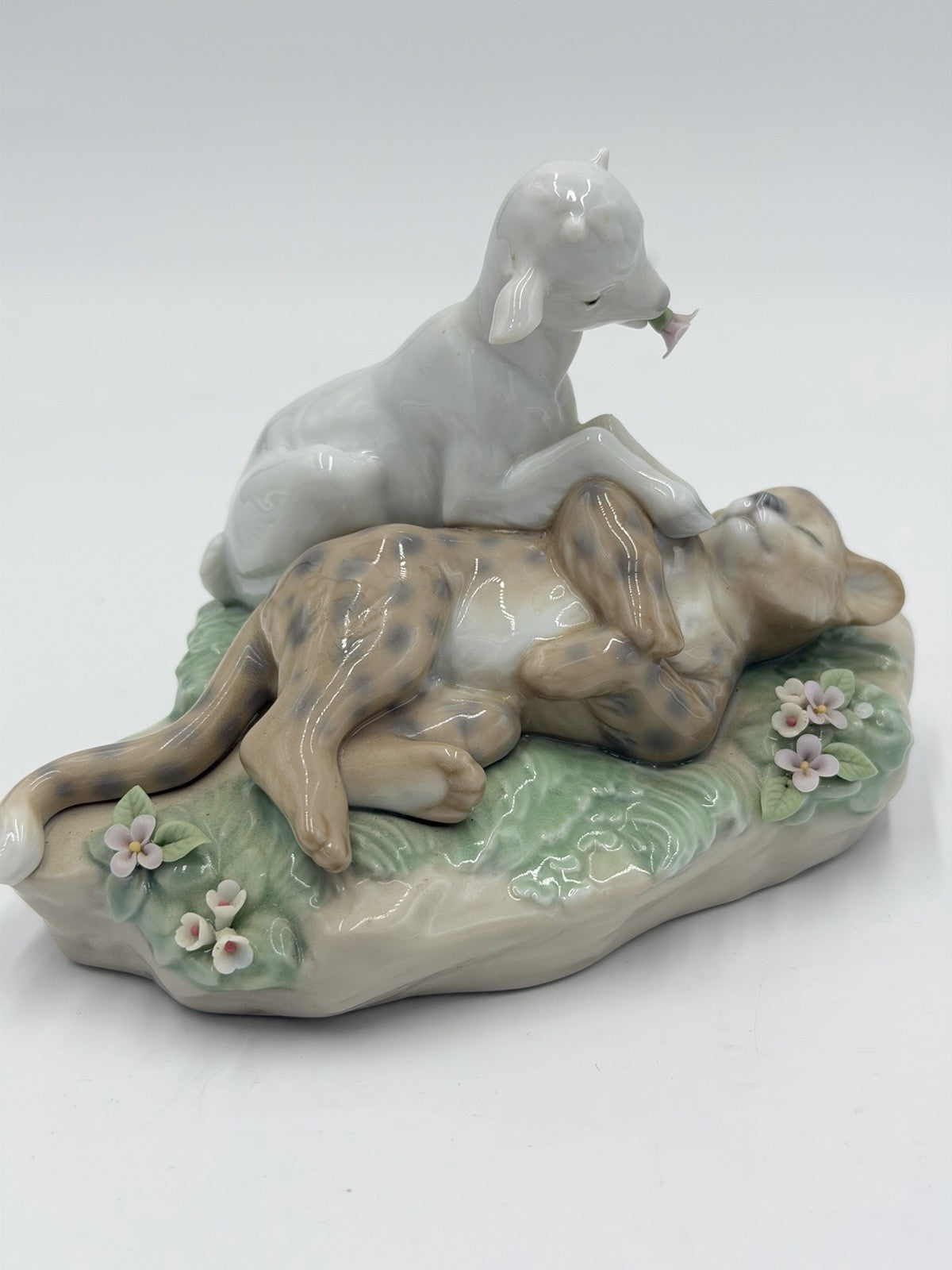 Lladro Spain Porcelain Kingdom of Peace Leopard & Lamb Figurine Vintage # 6926