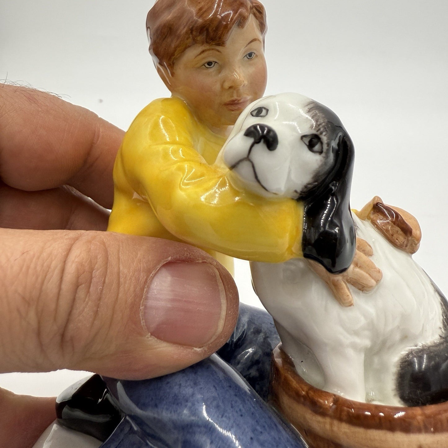 Royal Doulton Porcelain Childhood Days "Please Keep Still" #3082 Figurine 5” Vtg