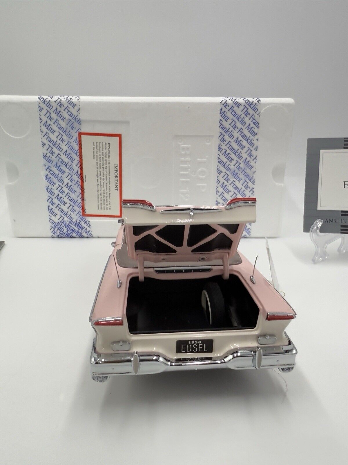 Franklin mint 1958 Ford Edsel Citation convertible 1:24 scale diecast Pink New