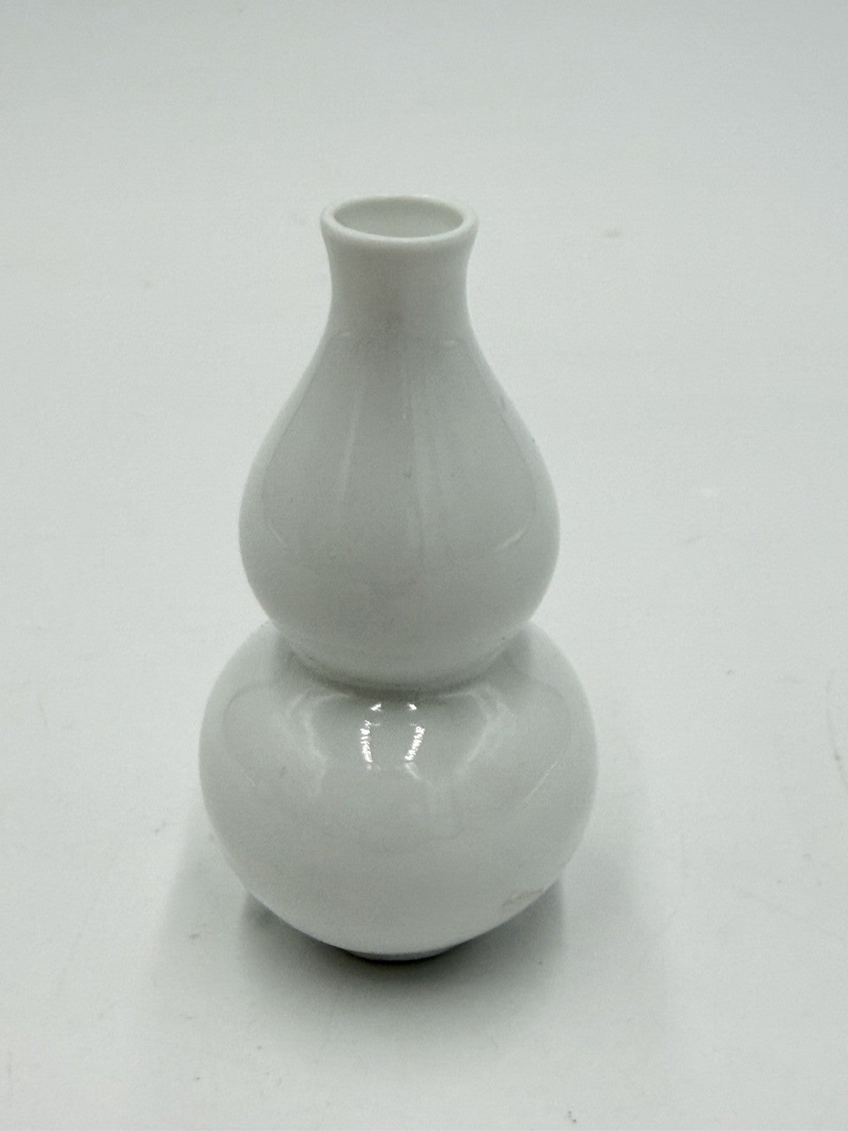 Antique Chinese Zhongguo Jingdezhen Zhi Porcelain Miniature 3” Floral Vase