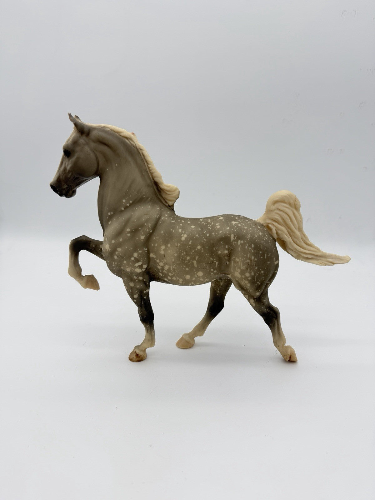 Breyer Horse American Saddlebred dapple grey Five Gaiter Rare Spotted Figurine