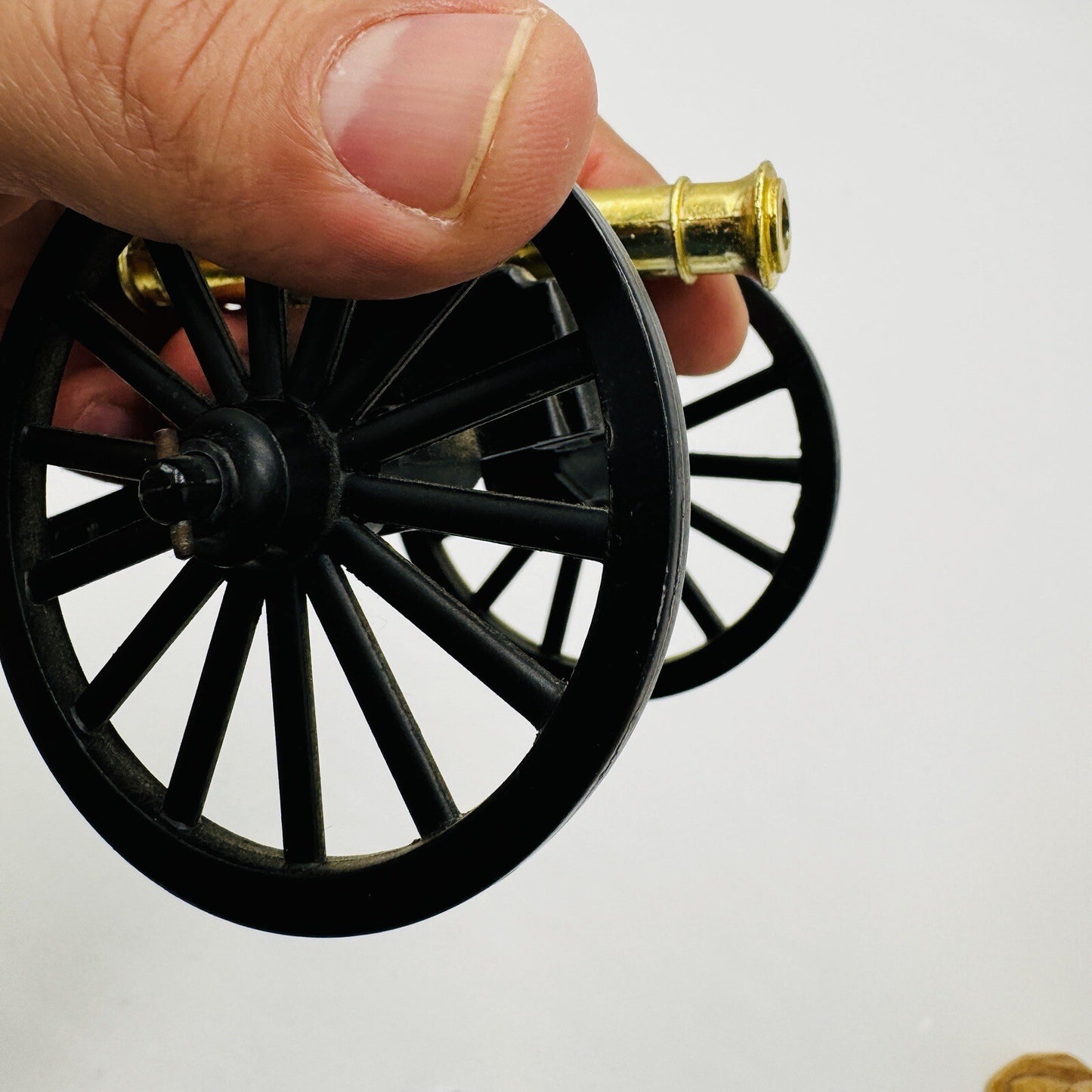 GT  Italy Diecast Cast Metal Cannon Article 374Vintage 3x6in Military Miniature