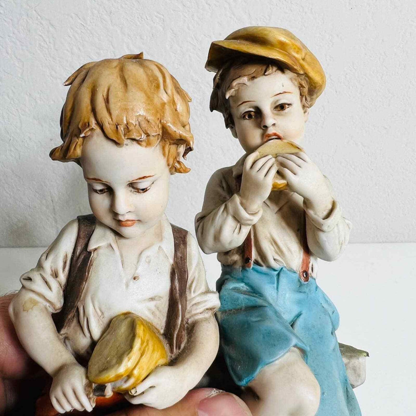 Capodimonte Figurine Triade Benacchio Children Eating Lunch Sculpture Italy