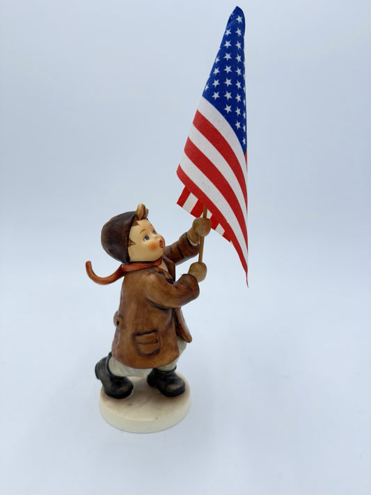 Hummel Goebel Germany Porcelain Call To Glory #739/1 USA Flag 5.75” Figurine
