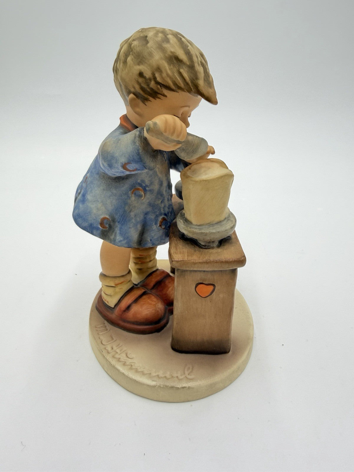 Hummel Goebel Figurine A Fair Measure #345 W. Germany Porcelain Painted Vtg 6”H