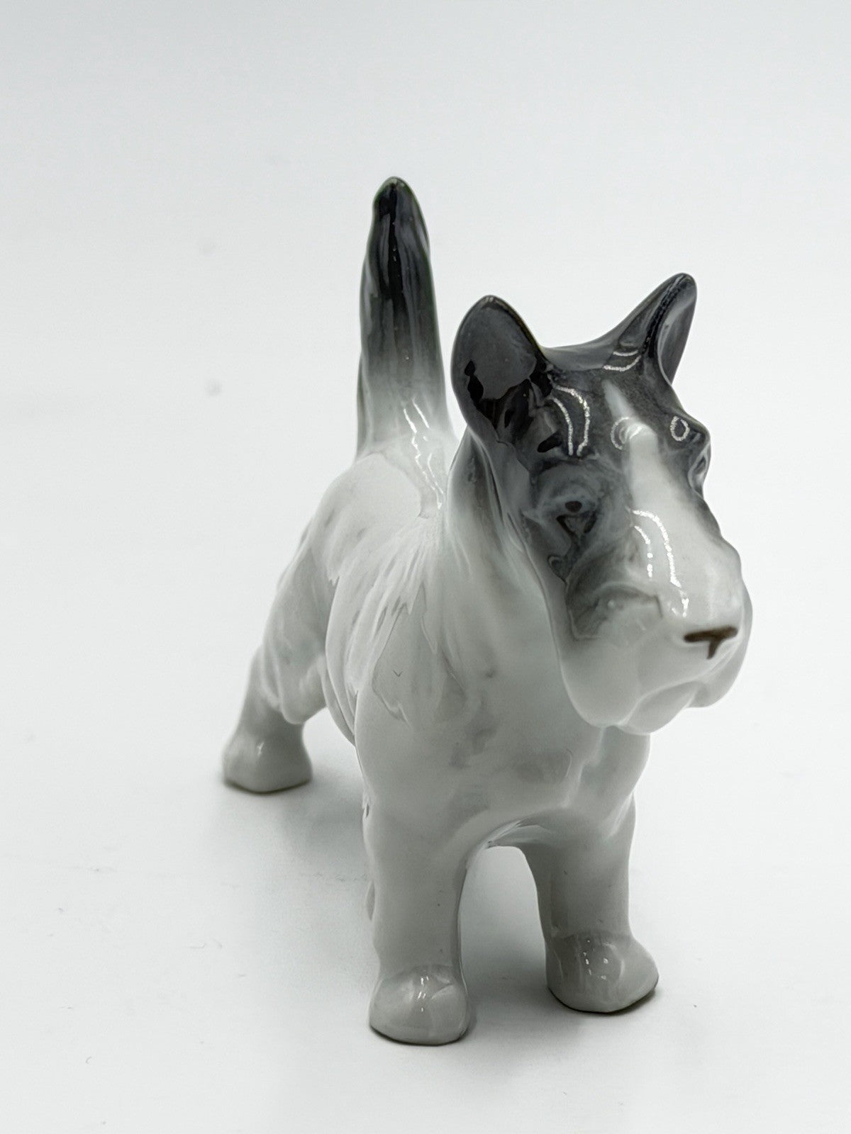 METZLER & ORTLOFF  Germany Porcelain Scottish Terrier Dog Figurine 3”rare Vtg