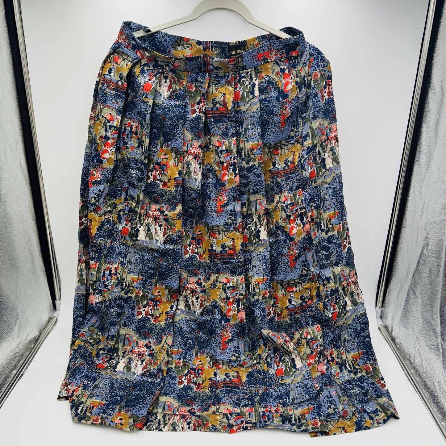 Geiger Pleated Printed Pure Wool Skirt size 42 Made In Austria Vintage 33inL