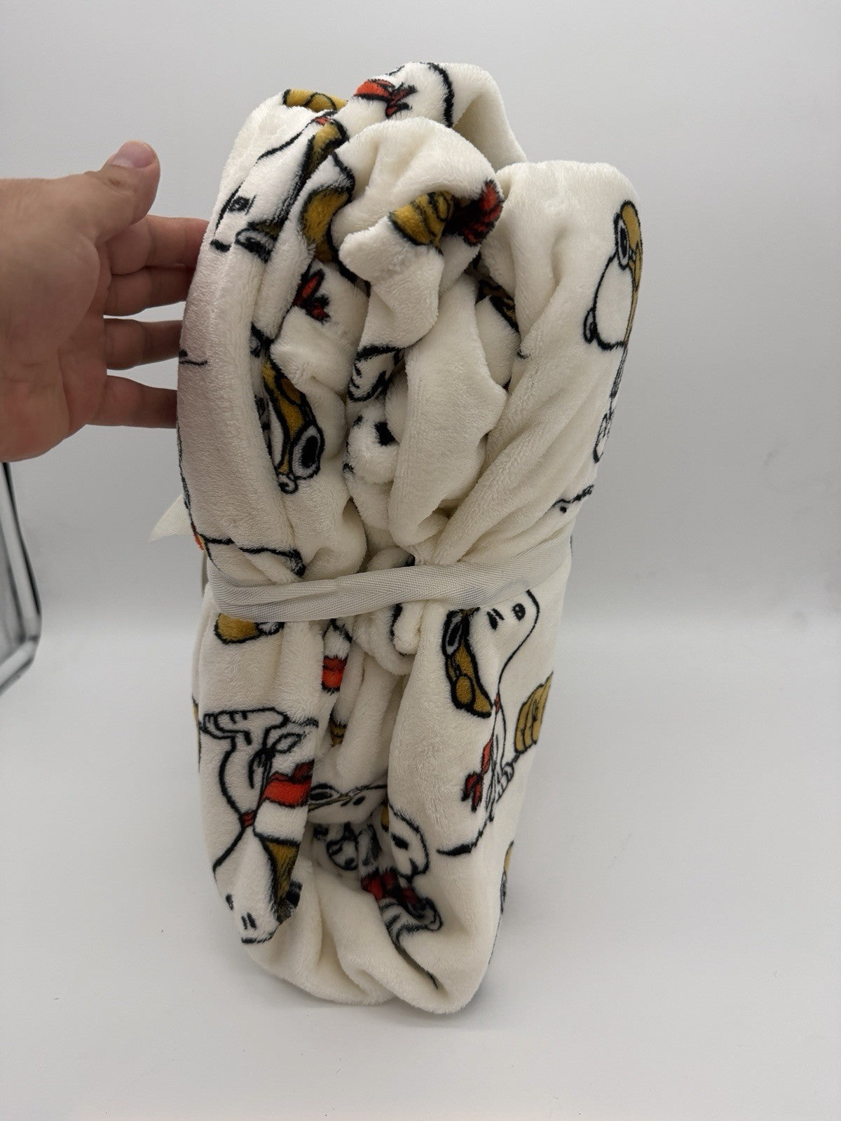 Berkshire Blanket Peanuts VelvetLoft Snoopy Plush Blanket queen size new w/tag