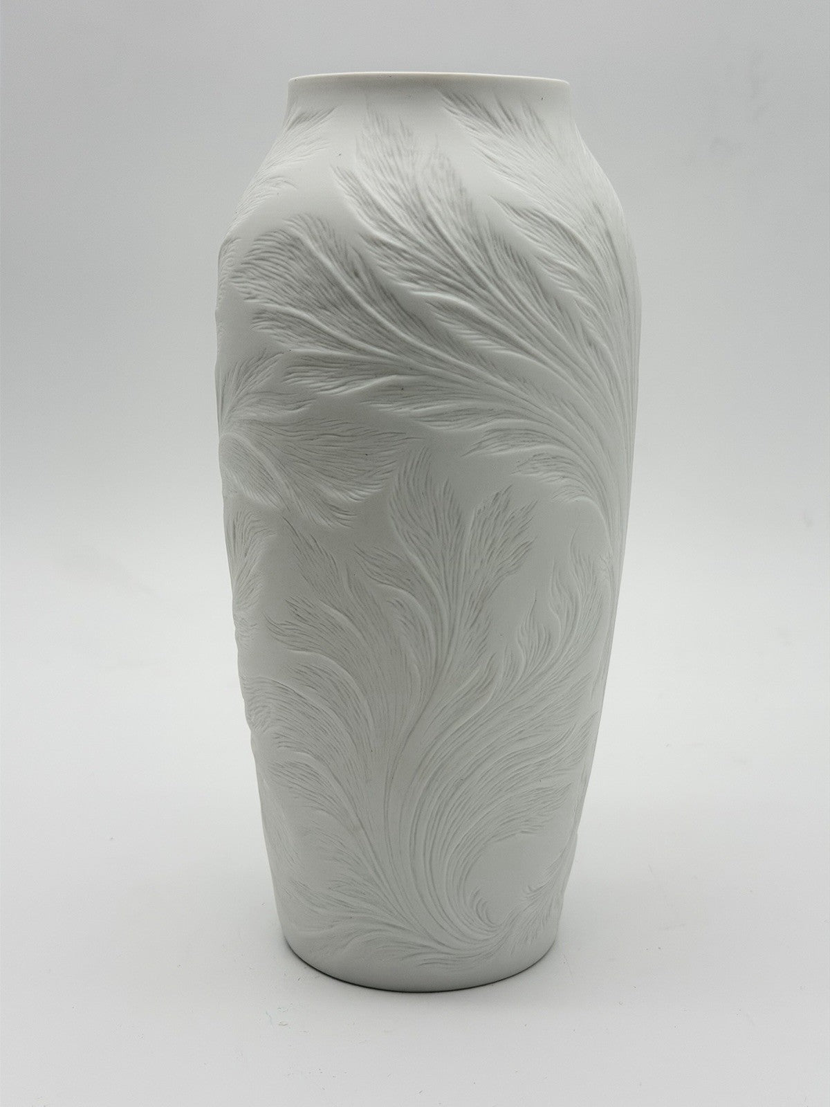 Hutschenreuther Porcelain Germany 1960 White Bisque Vase Feather Leaf embossed