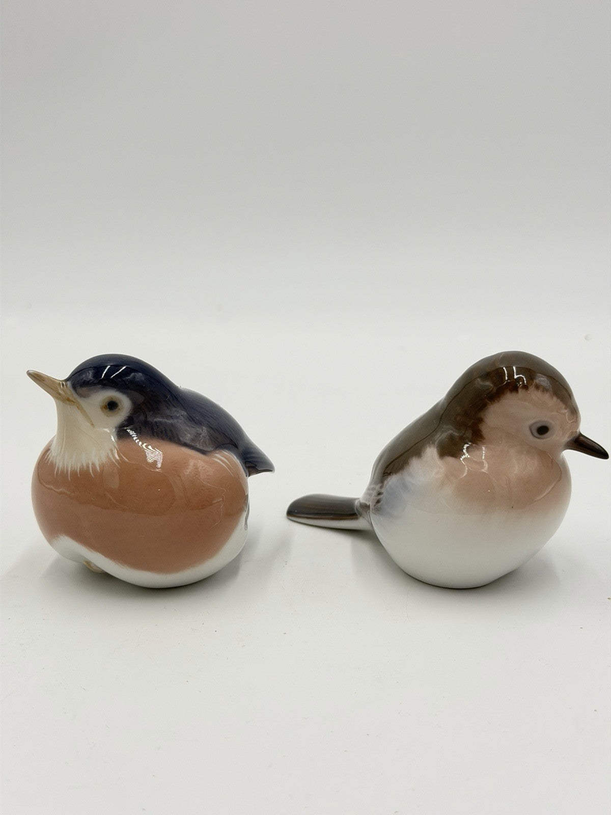 Vtg Royal Copenhagen B&G Porcelain European Robin Bird Glossy Figurines Denmark