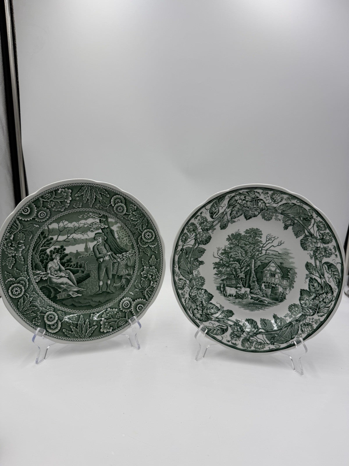 Spode England Porcelain Archive Collection Woodman & Rural Scenes Dinner Plates