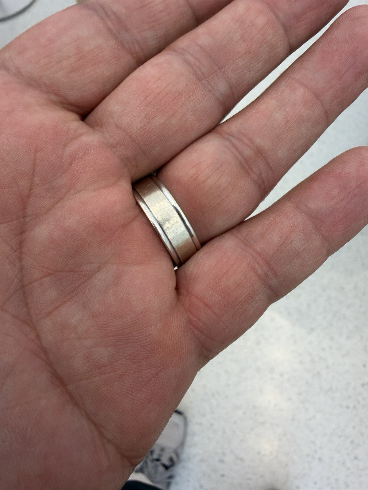 10k White Gold Men Size 9 Wedding Band Wide 6mm People’s Jewelry Store 4.3g