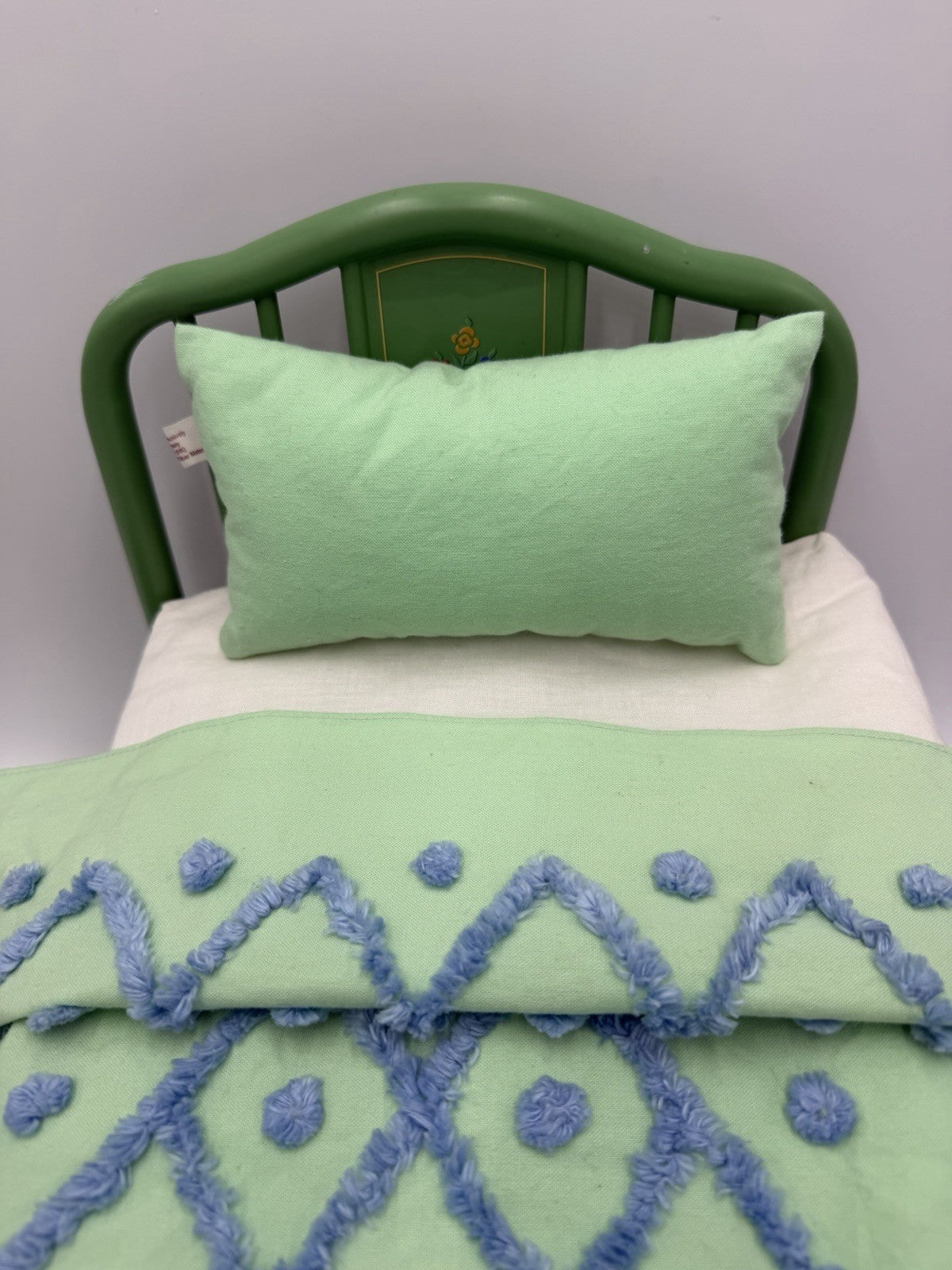 18" American Girl Doll Kit Kittredge Green Day Bed & Tufted Bedding Set Metal