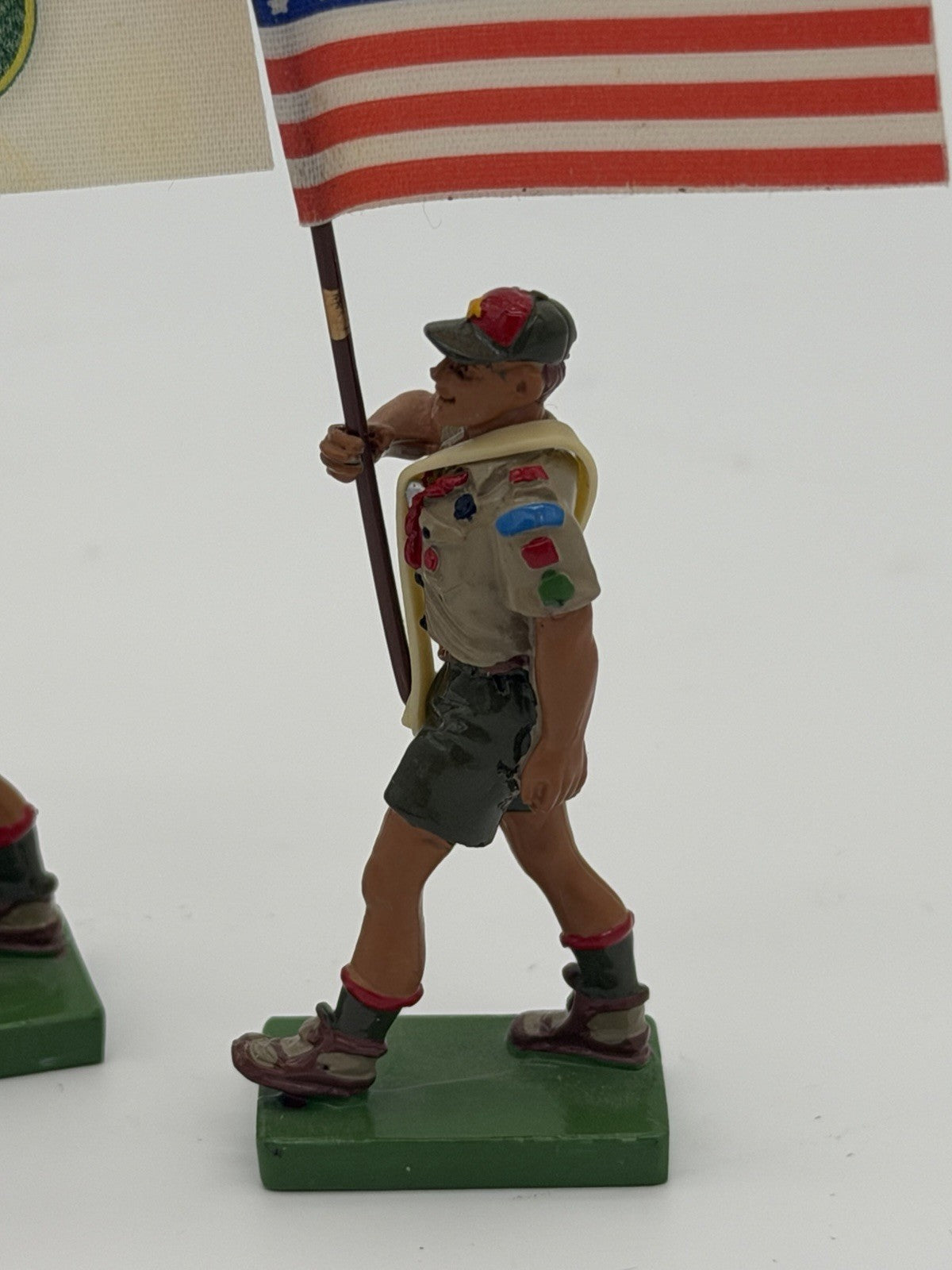 Britains Petite Ltd England Boy Scout W/flag Metal Painted Toys Figurines 3”