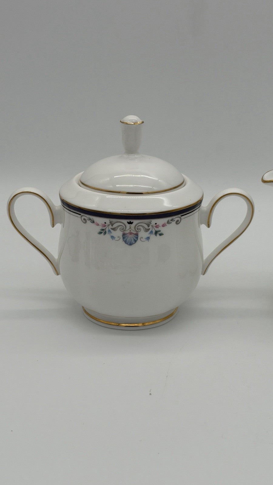 Rare Lenox porcelain USA Sabrina pattern sugar & creamer bowl set