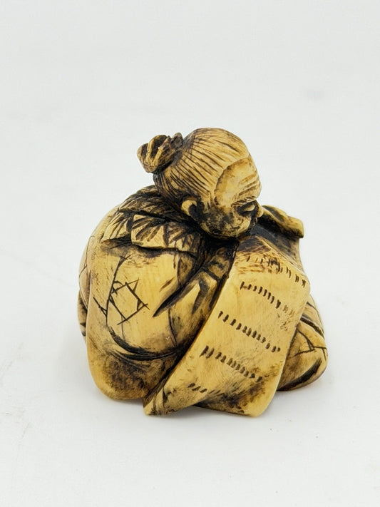 Netsuke Japanese Edo 18th Century Monk W/scroll Hand Carved Antique Figurine 1.5