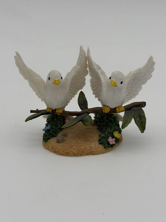 Charming Tails Fitz & Floyd You Bring Peace Into My World 89/204 Doves Figurine