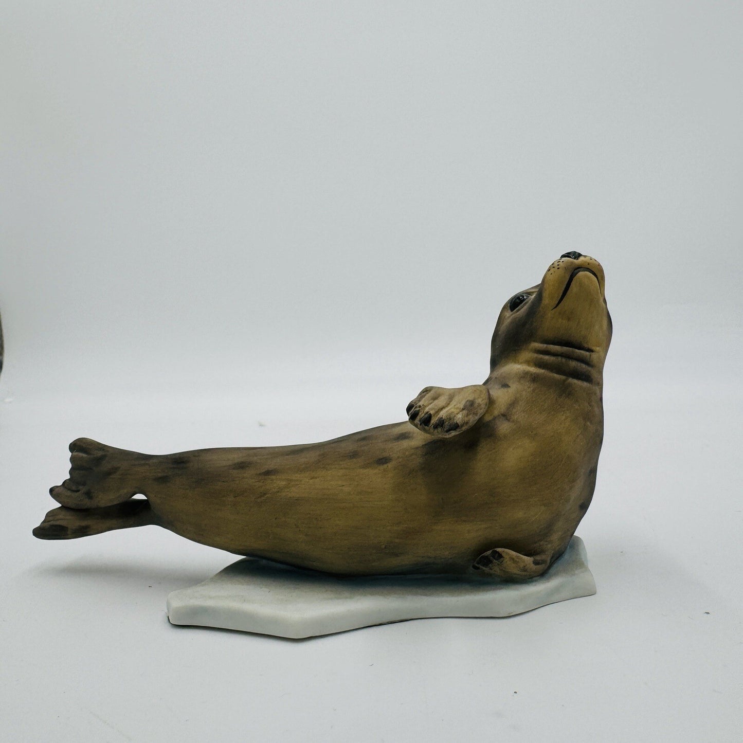 KAISER Germany Porcelain RECLINING SEAL Bisque W. GAWANTKA #604 Figurine