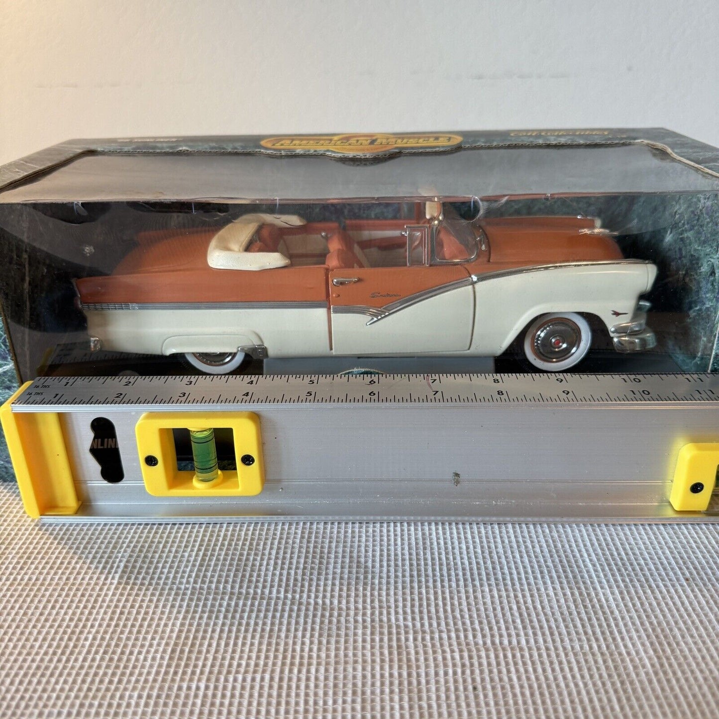 Ertl Collectibles 1956 Sunliner Car American Muscle 1:18 Scale Convertible 11in