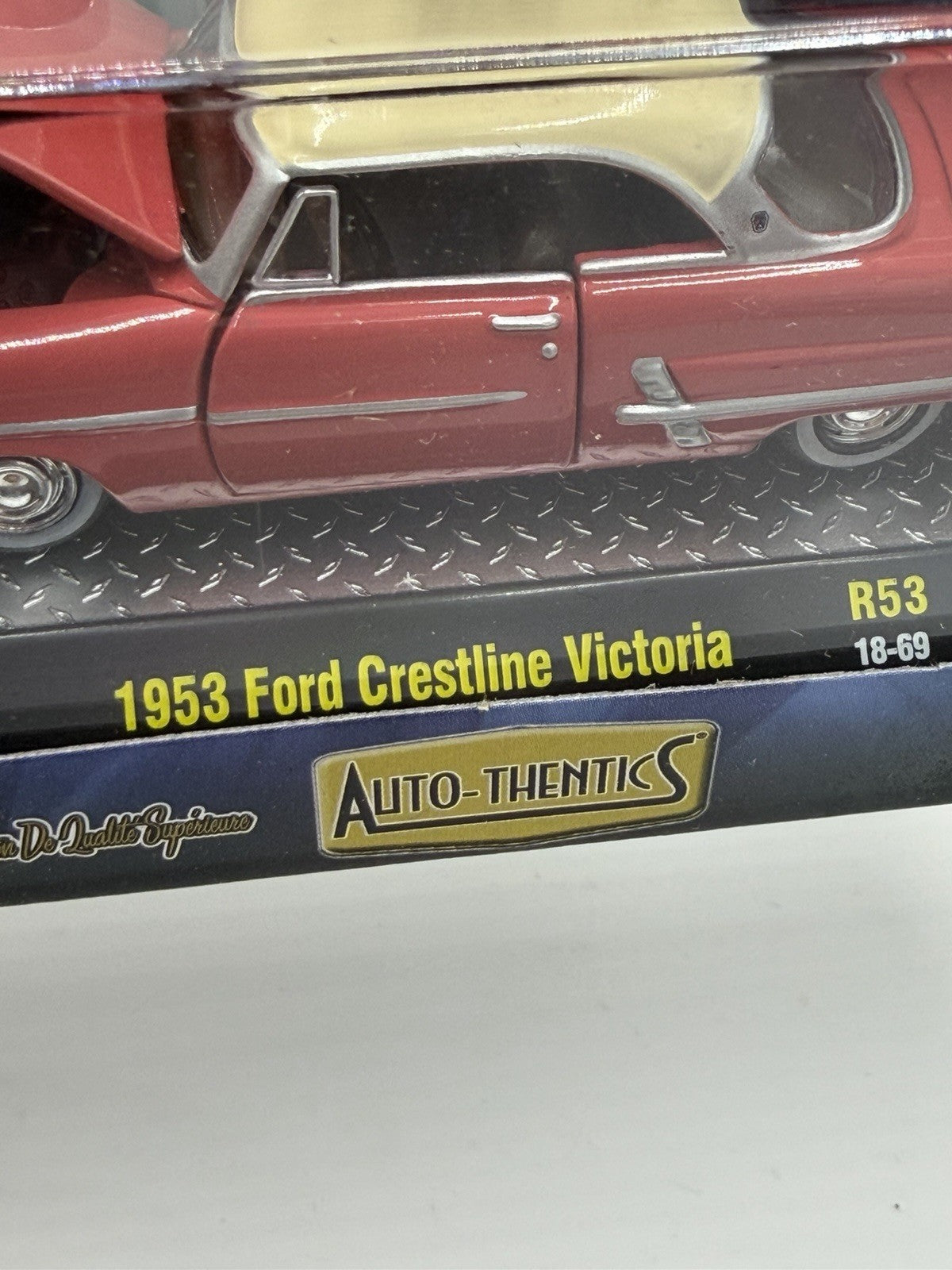 M2 Machines 1953 Ford Crestline Victoria Scale 1:64 Diecast Car Limited Edition