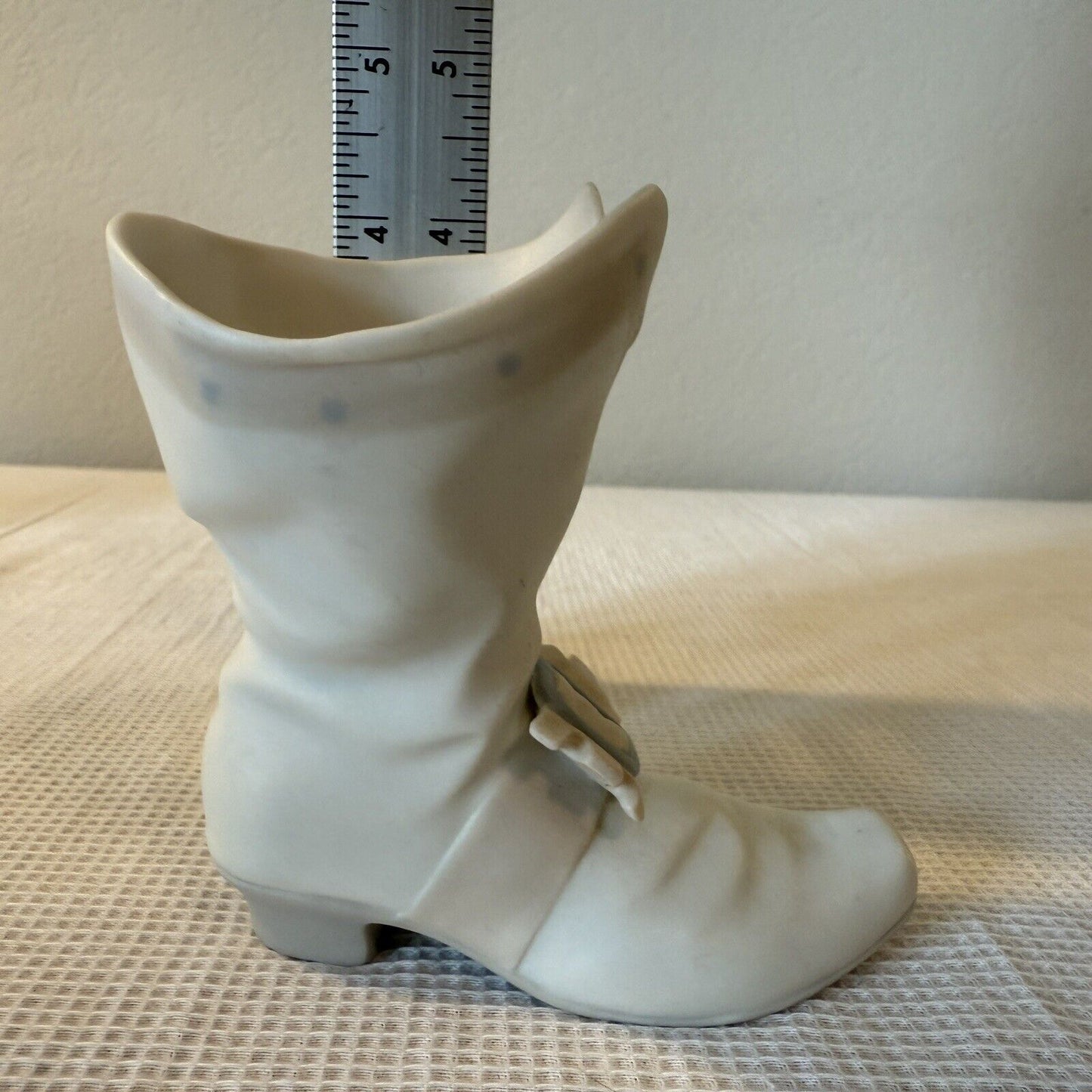 Lladro Nao Warrior Musketeer Buckle Boot 4in Porcelain 1960’s Spain Matte Finish