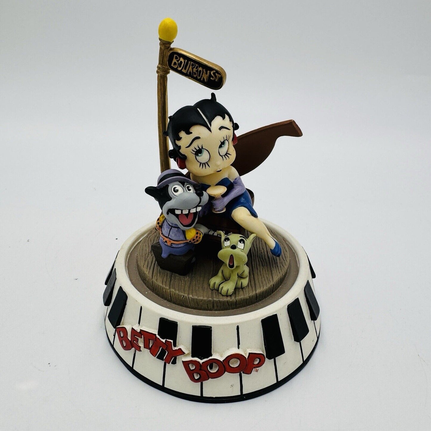 Betty Boop “Bourbon Street” Hand Painted Statue With Glass Dome 5.5” Tall. VGC!