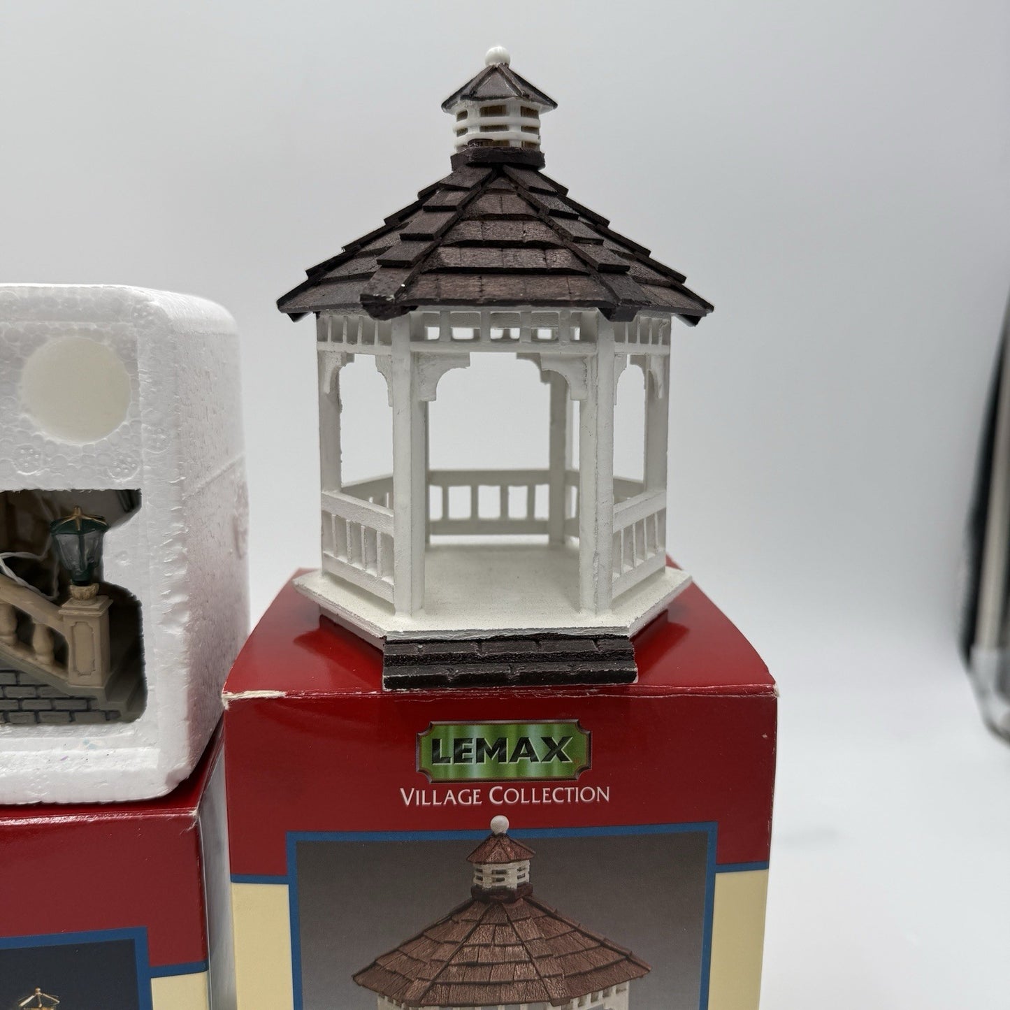 Lemax Village Collection Lighted Somerset Foot Bridge & Wooden Gazebo Round