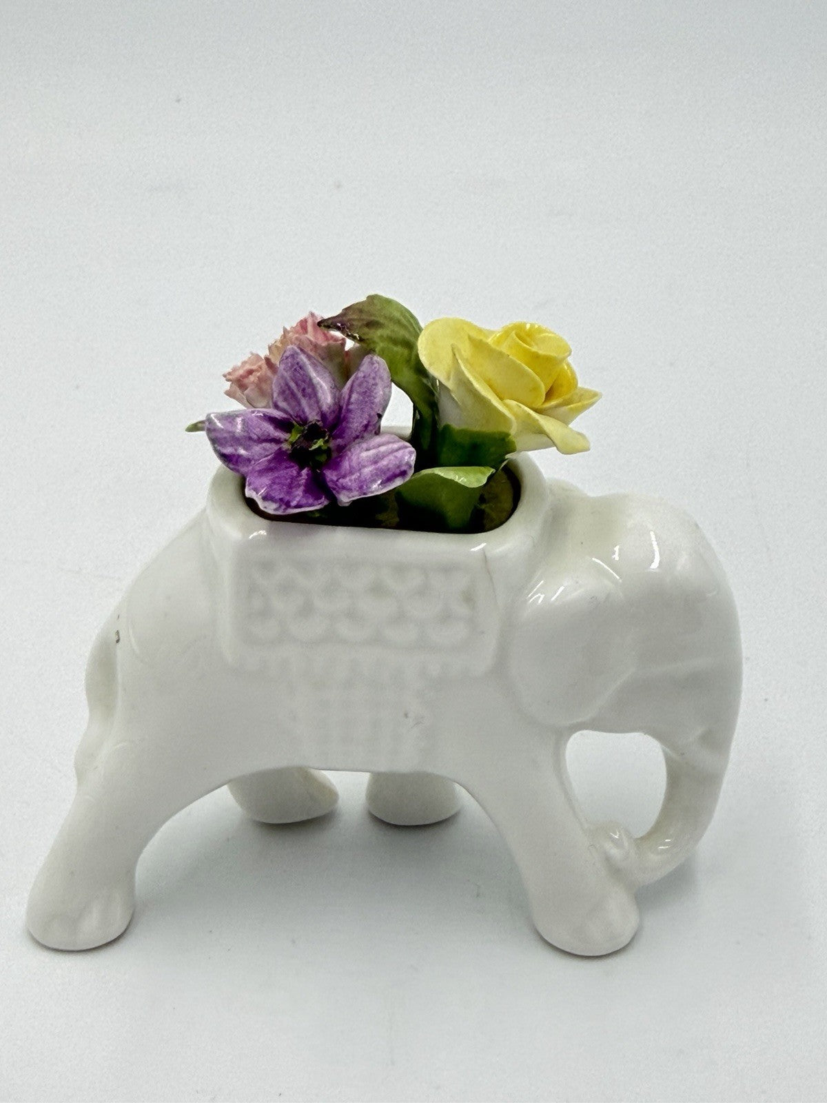 Coalport England Elephant White Pink Yellow Flowers Bouquet Figurine Porcelain