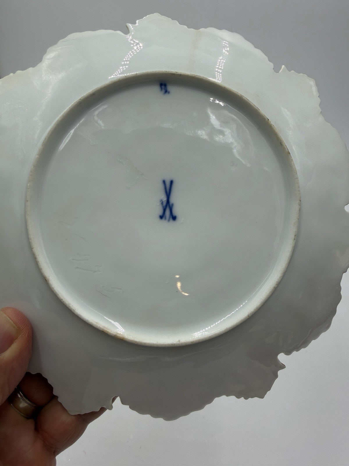 Antique 19th Century Meissen Porcelain White/Gold Gilt Leaf Plate 8” Germany