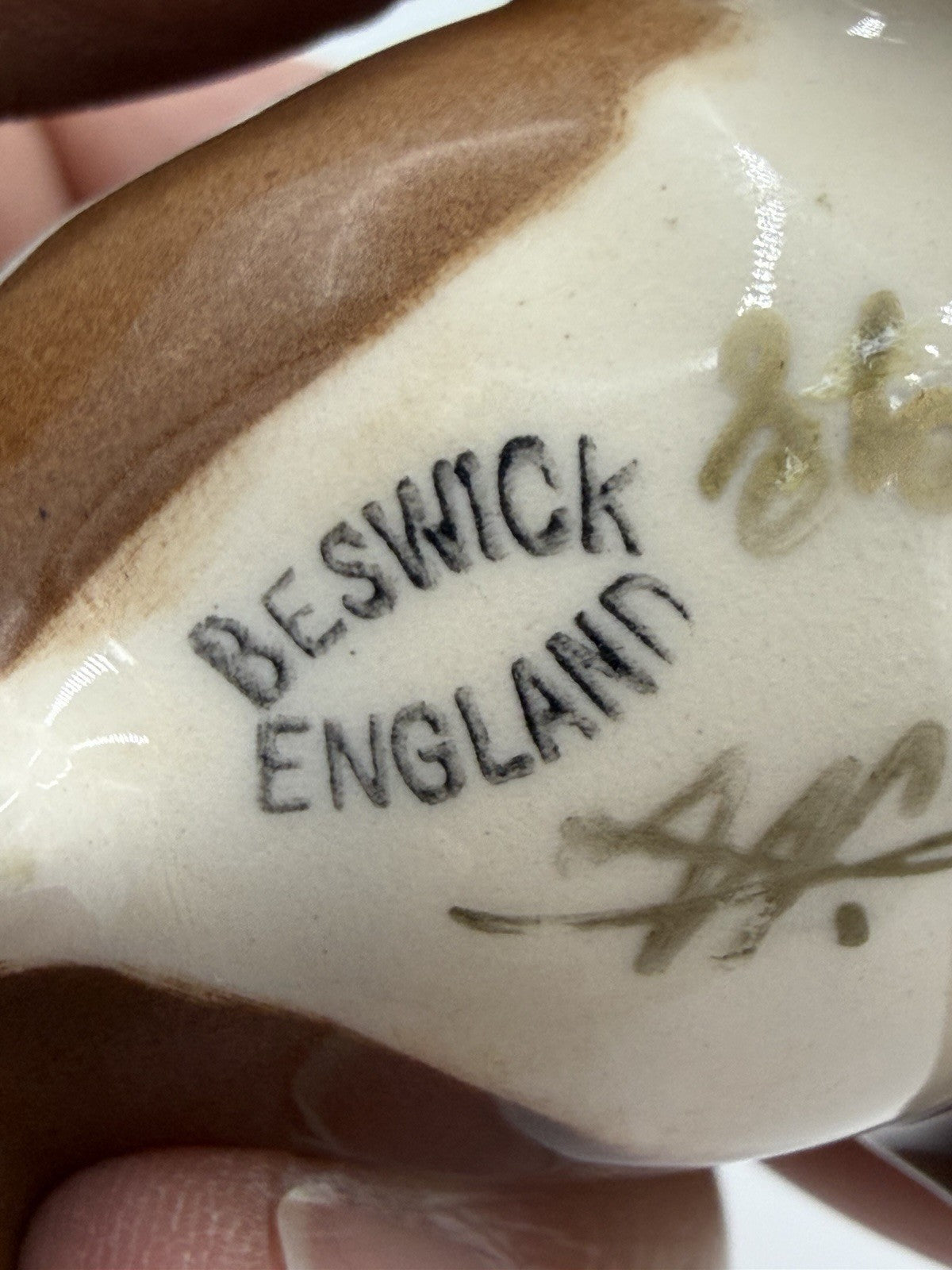 BESWICK ENGLAND BOSUN Bulldog Dog Porcelain Figurine Signed R Smith 2”H