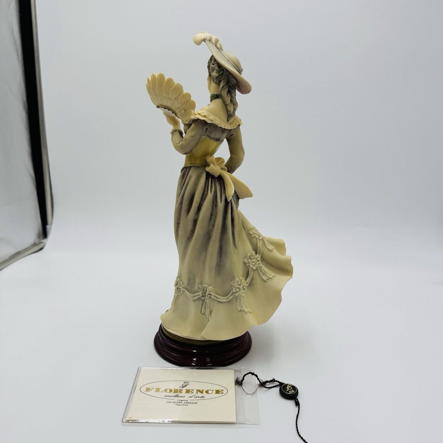 Giuseppe Armani Italy Porcelain Lady Vanessa Sculpture Statue Art 0347C