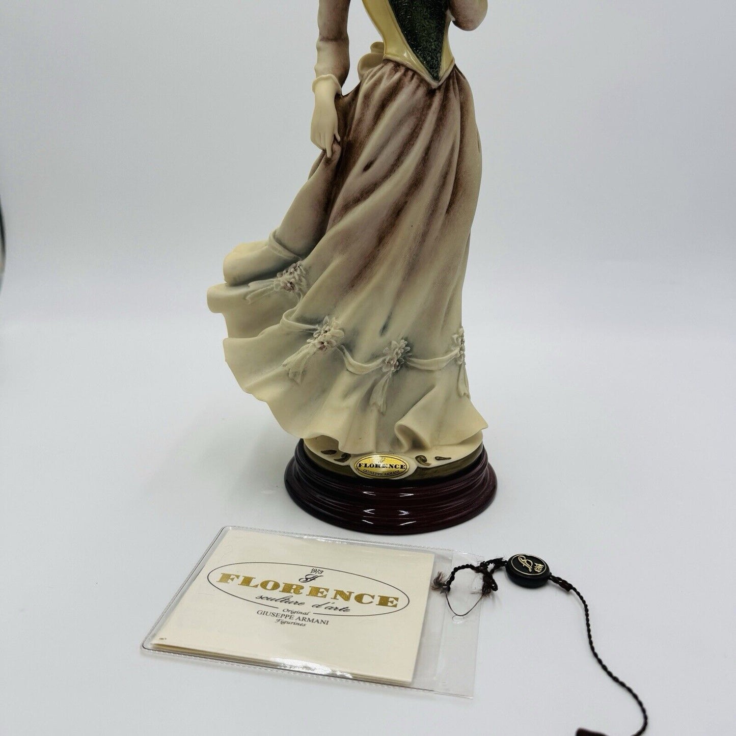 Giuseppe Armani Italy Porcelain Lady Vanessa Sculpture Statue Art 0347C