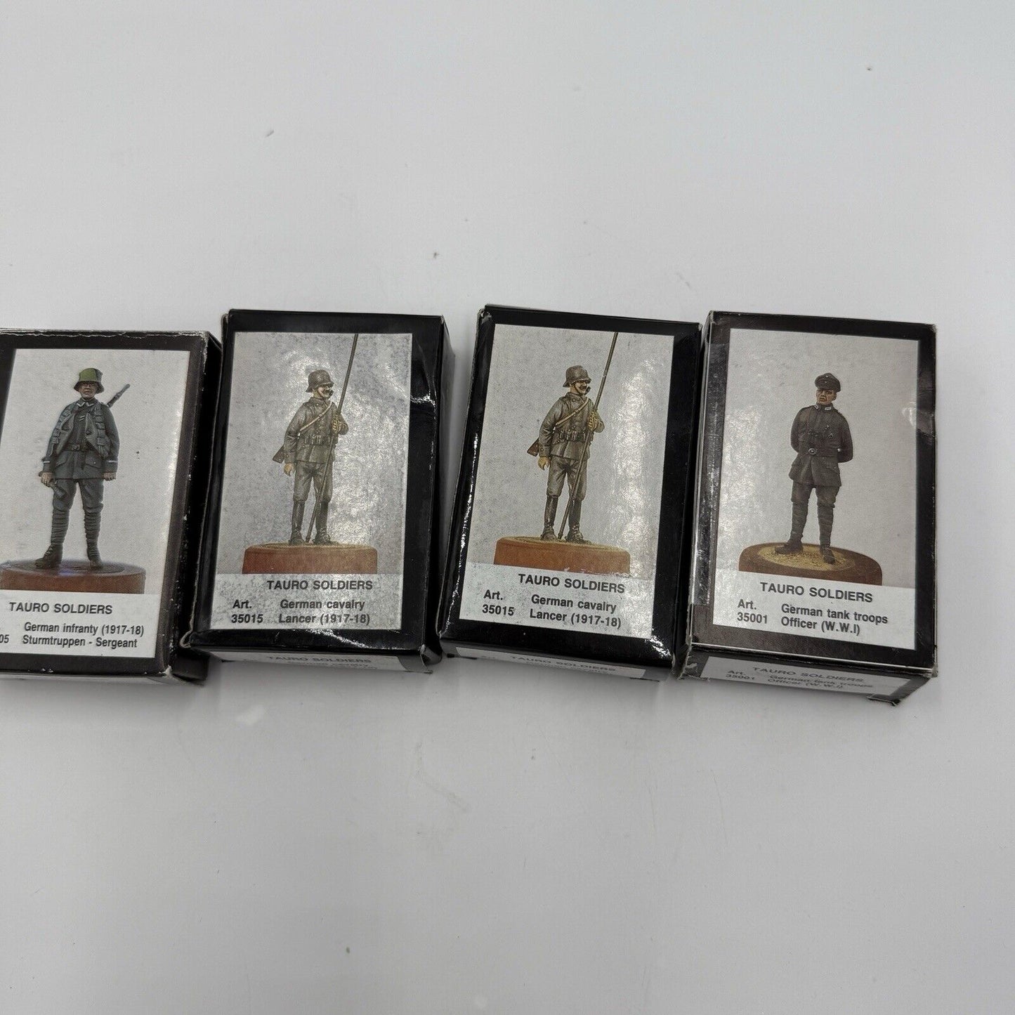 Vintage Tauro Soldiers Italy unpainted 35005 35015 35001 Metal Set 4 Pieces New