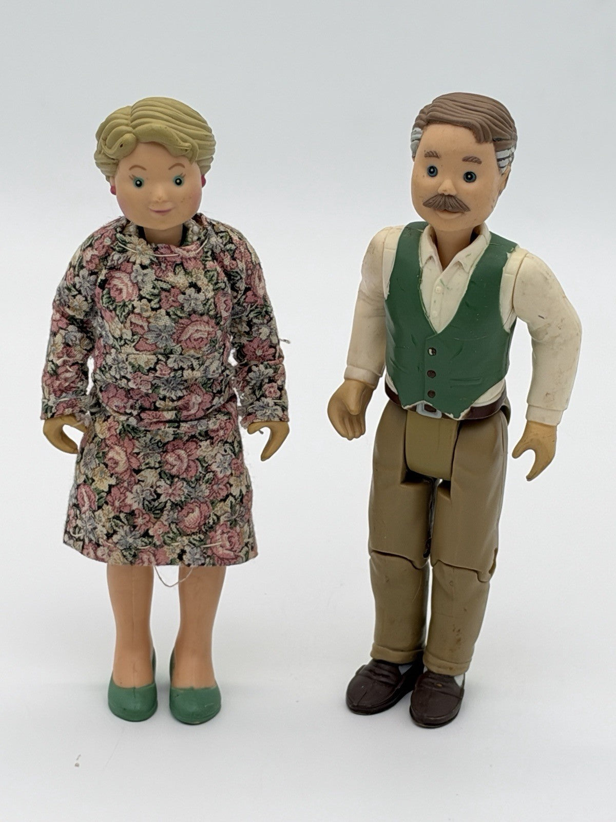 Fisher Price 1993/1994 Loving Family Grandparents  Grandmama & Grandpa Dolls
