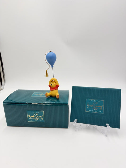 Walt Disney Classics Collection Up to The Honey Tree Winnie Pooh Ornament NIB