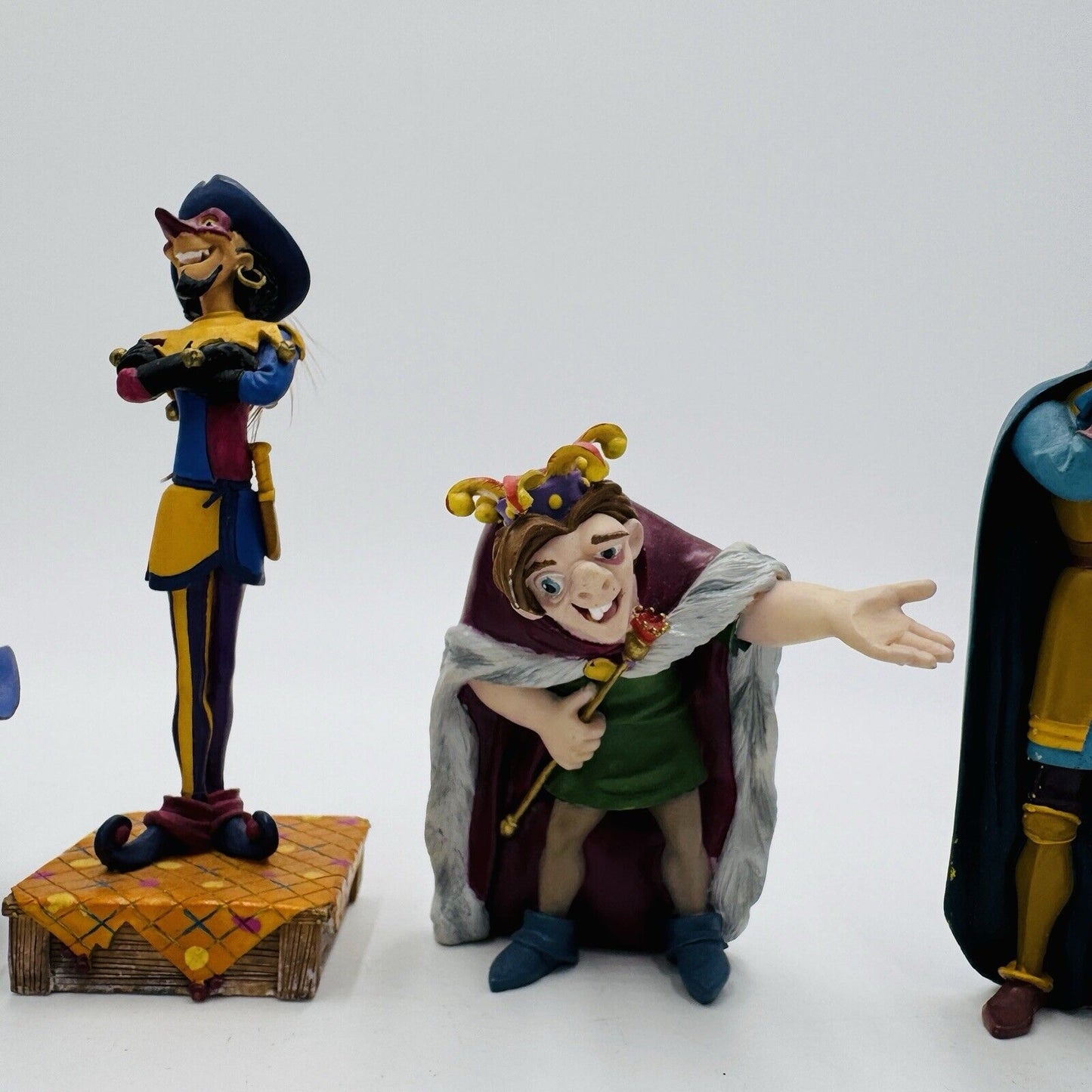 Vintage Disney HUNCHBACK OF NOTRE DAME Enesco  Figurines 4 Pieces Resin Rare